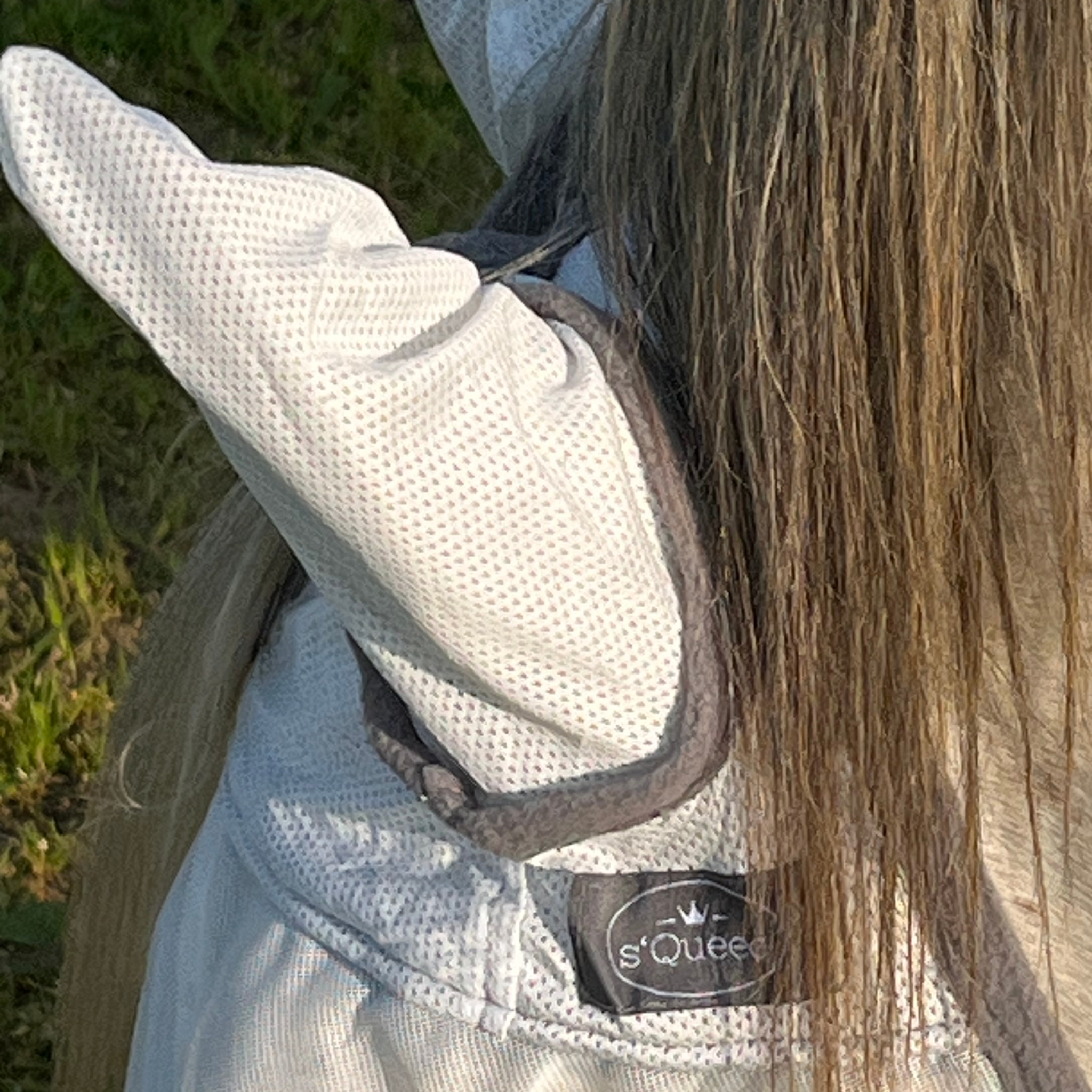 Fliegenmaske Fliegenohren Fliegenschutz für Pferde - TierVita