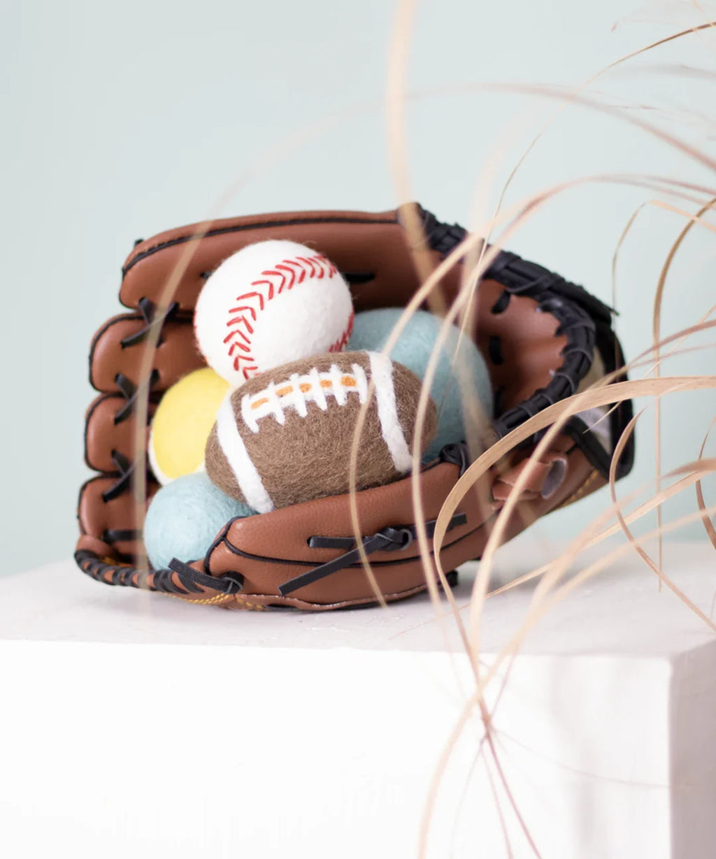 BUDDY. Hundespielzeug aus Schafwolle "Baseball" - TierVita